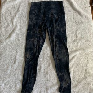 Size 6 marbled dye lululemon Align 25” inseam leggings